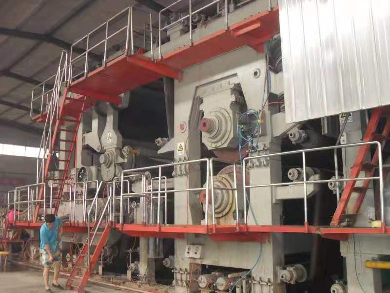 膠輥過(guò)早皸裂、老化